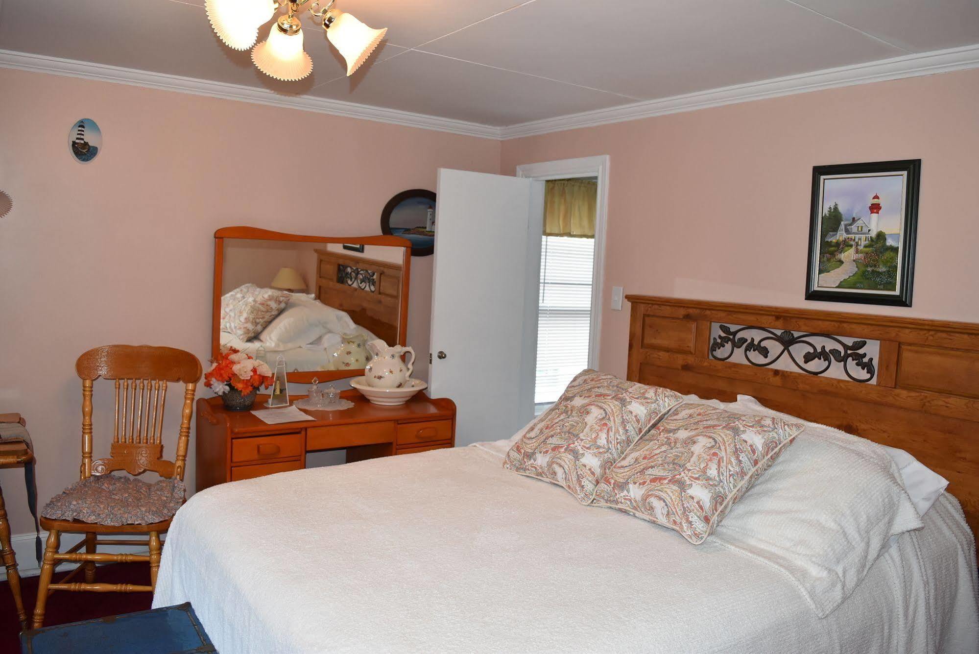The Spaniards Room Heritage Home Spaniards Bay Екстер'єр фото