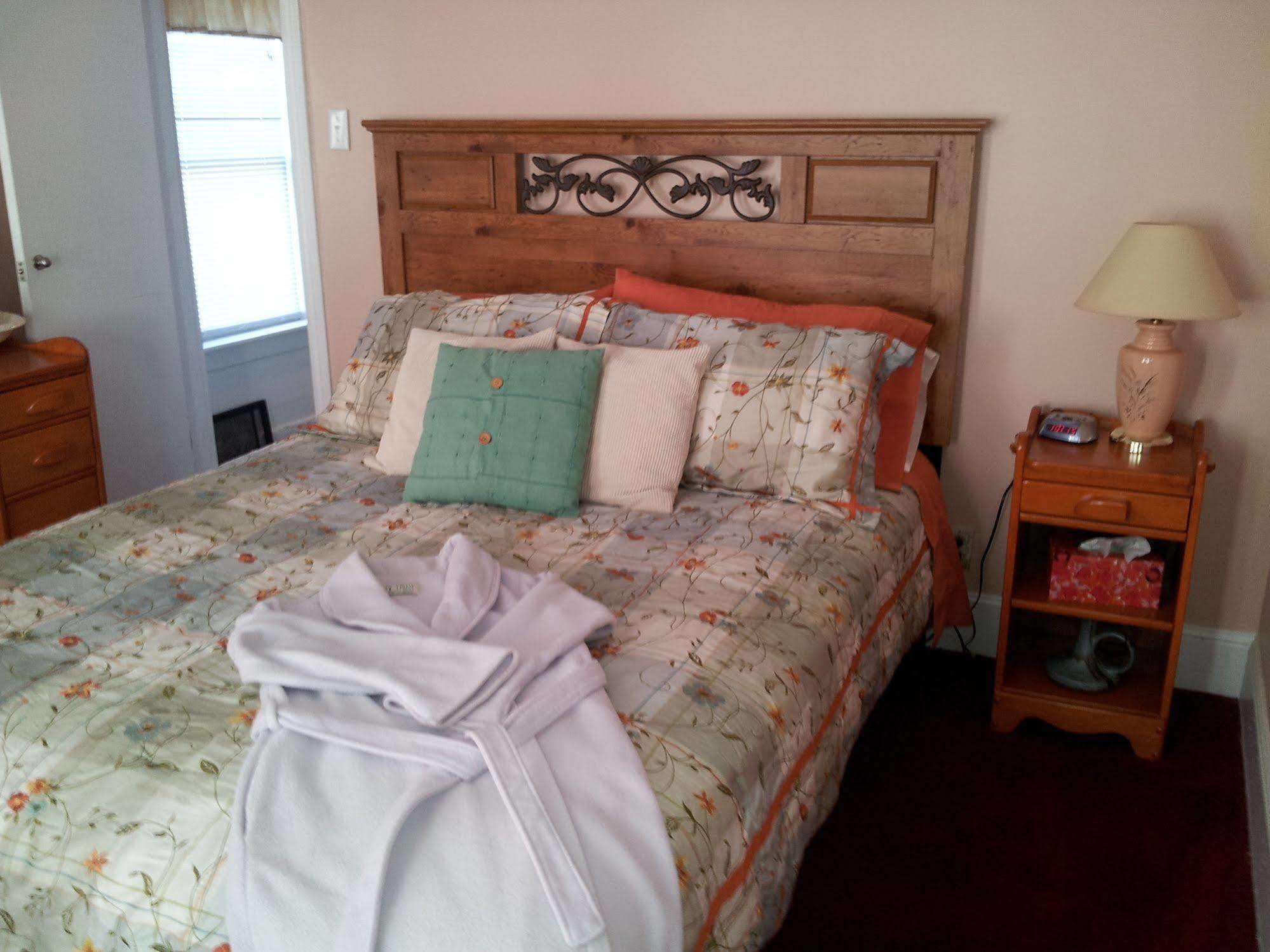 The Spaniards Room Heritage Home Spaniards Bay Екстер'єр фото